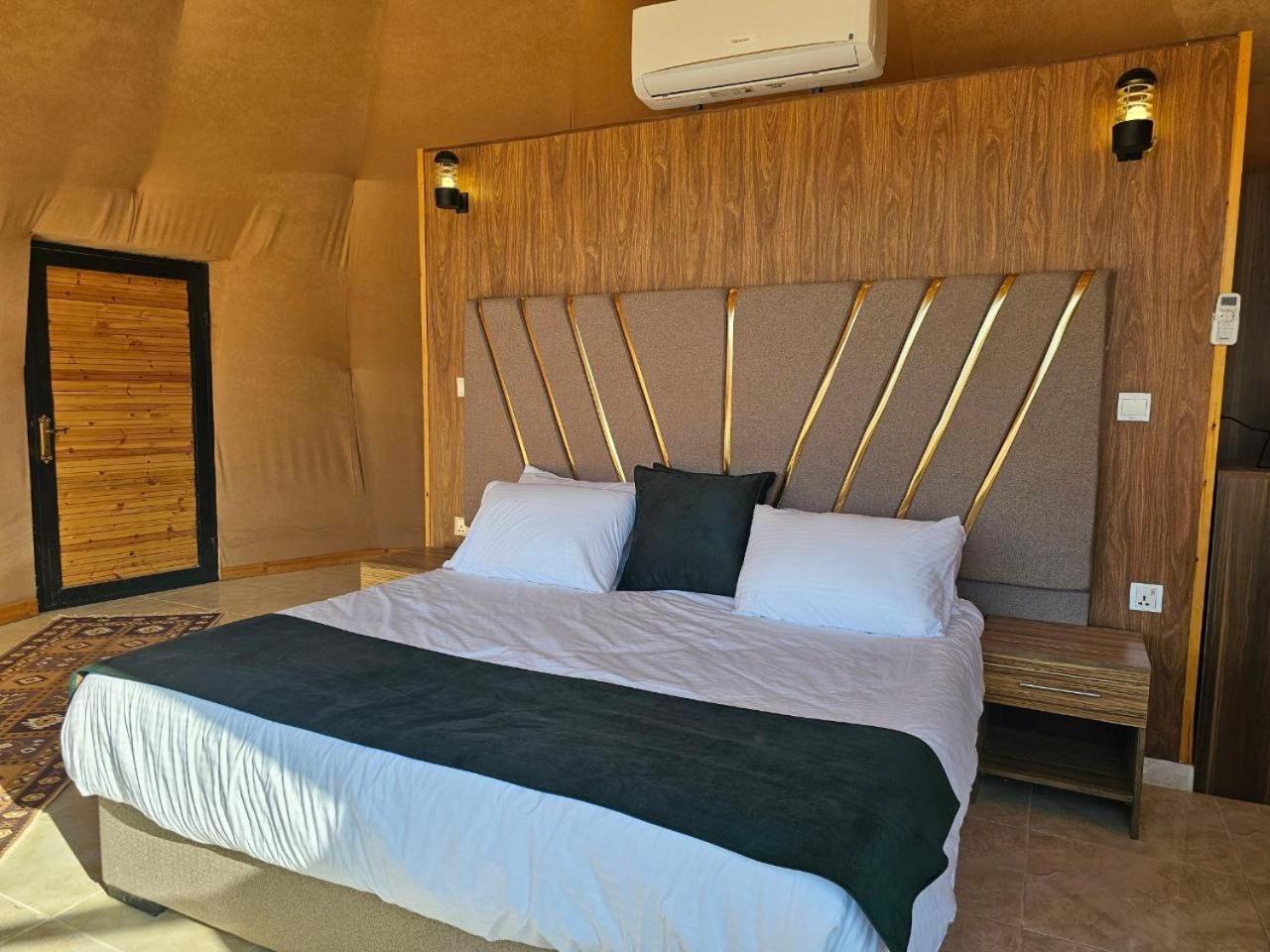 Wadi Rum Oscar Camp Экстерьер фото