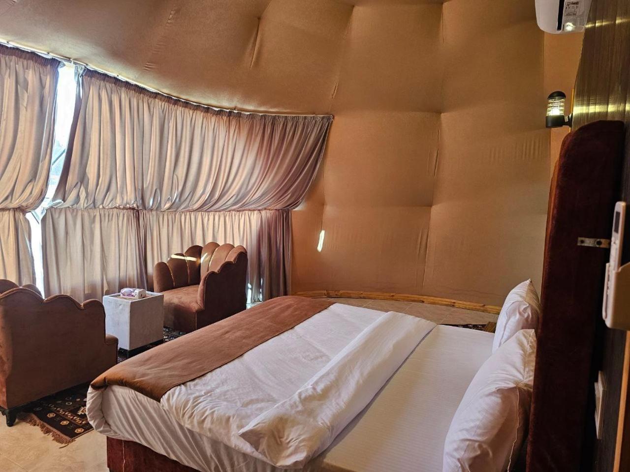 Wadi Rum Oscar Camp Экстерьер фото