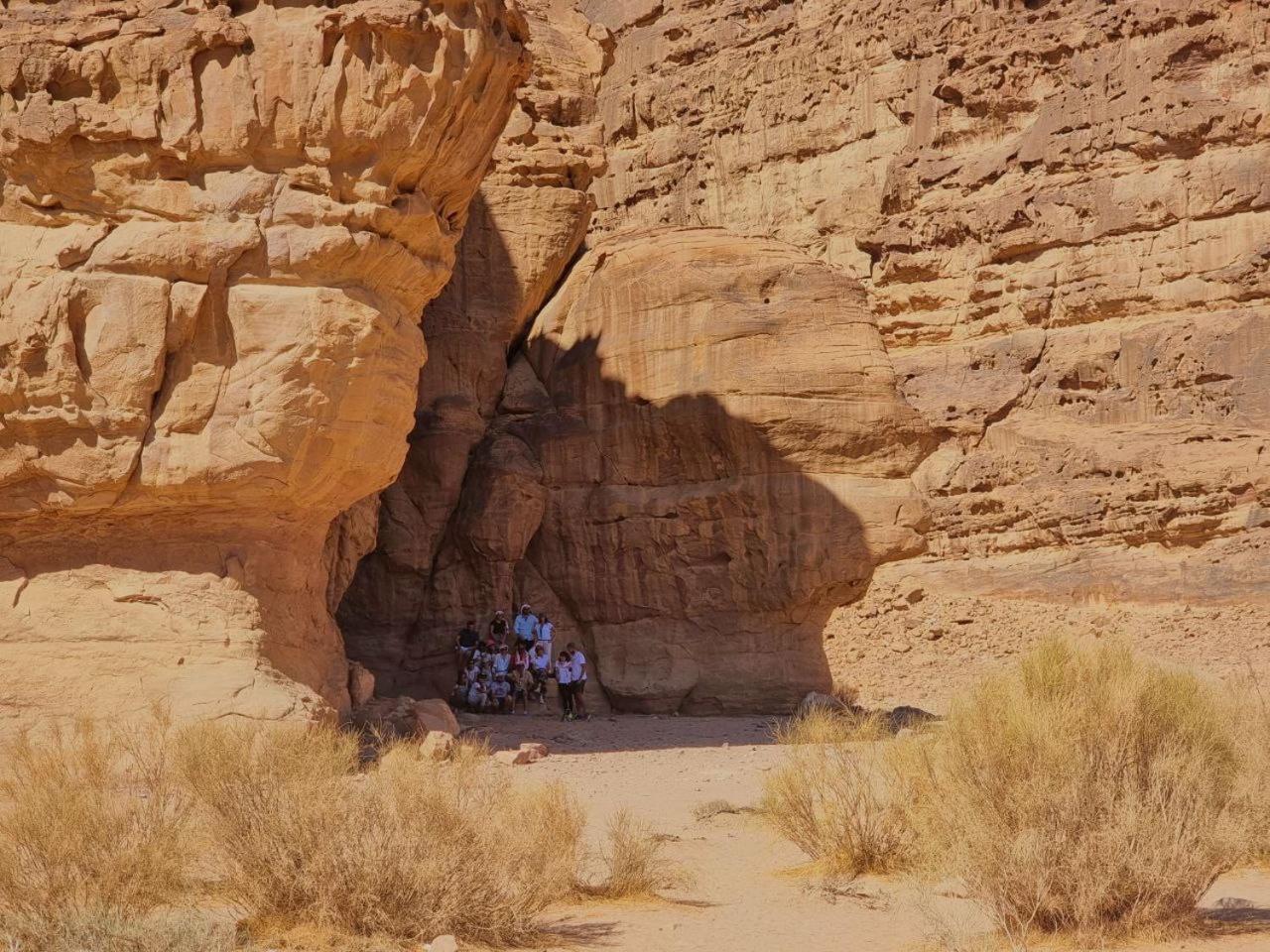 Wadi Rum Oscar Camp Экстерьер фото