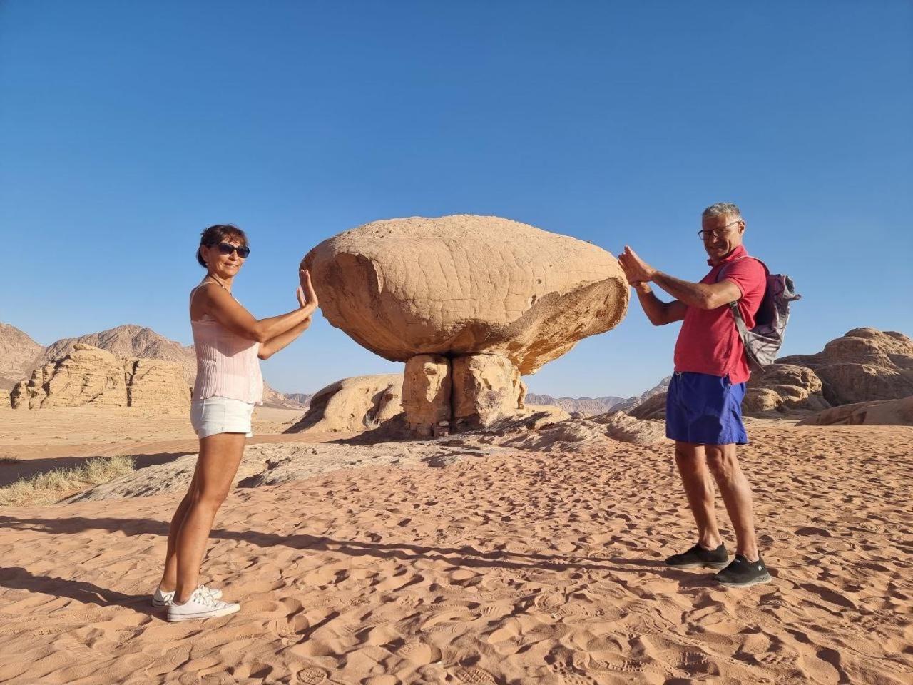 Wadi Rum Oscar Camp Экстерьер фото