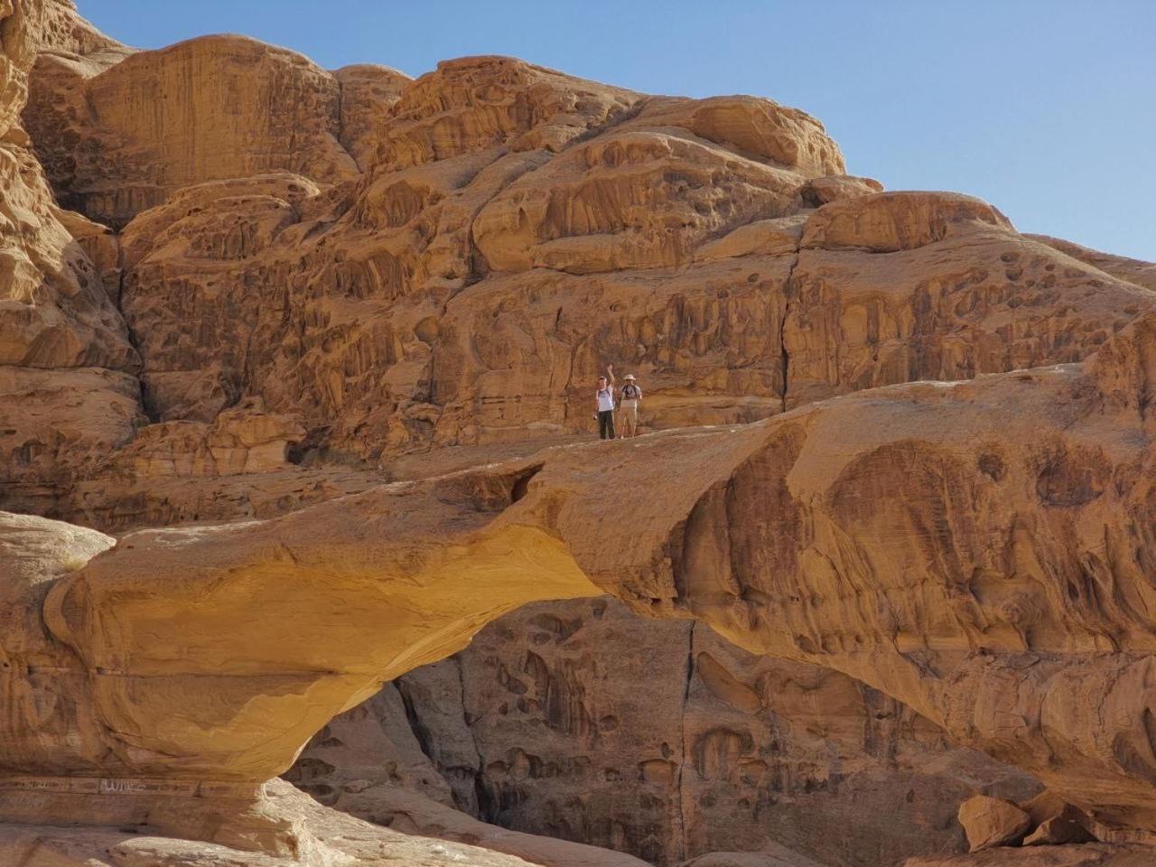 Wadi Rum Oscar Camp Экстерьер фото