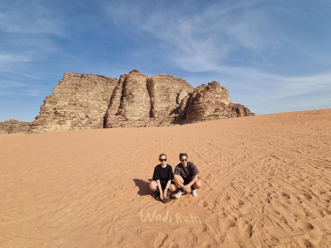 Wadi Rum Oscar Camp Экстерьер фото
