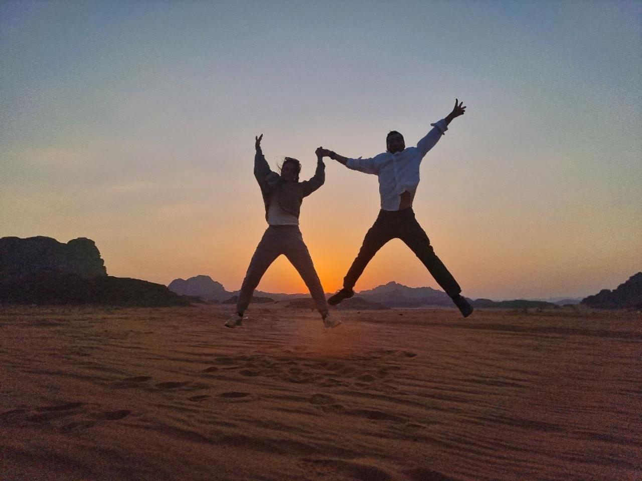 Wadi Rum Oscar Camp Экстерьер фото